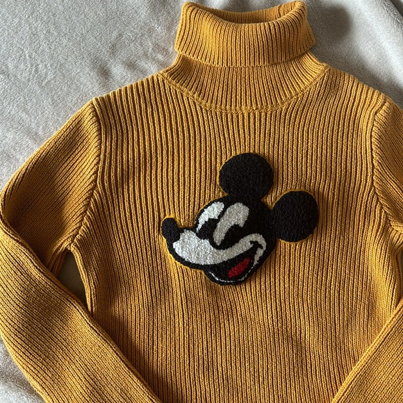 ♥️…Forever 21 X Disney Mickey Mouse Vintage Inspired Sweater - Picture 1 of 6